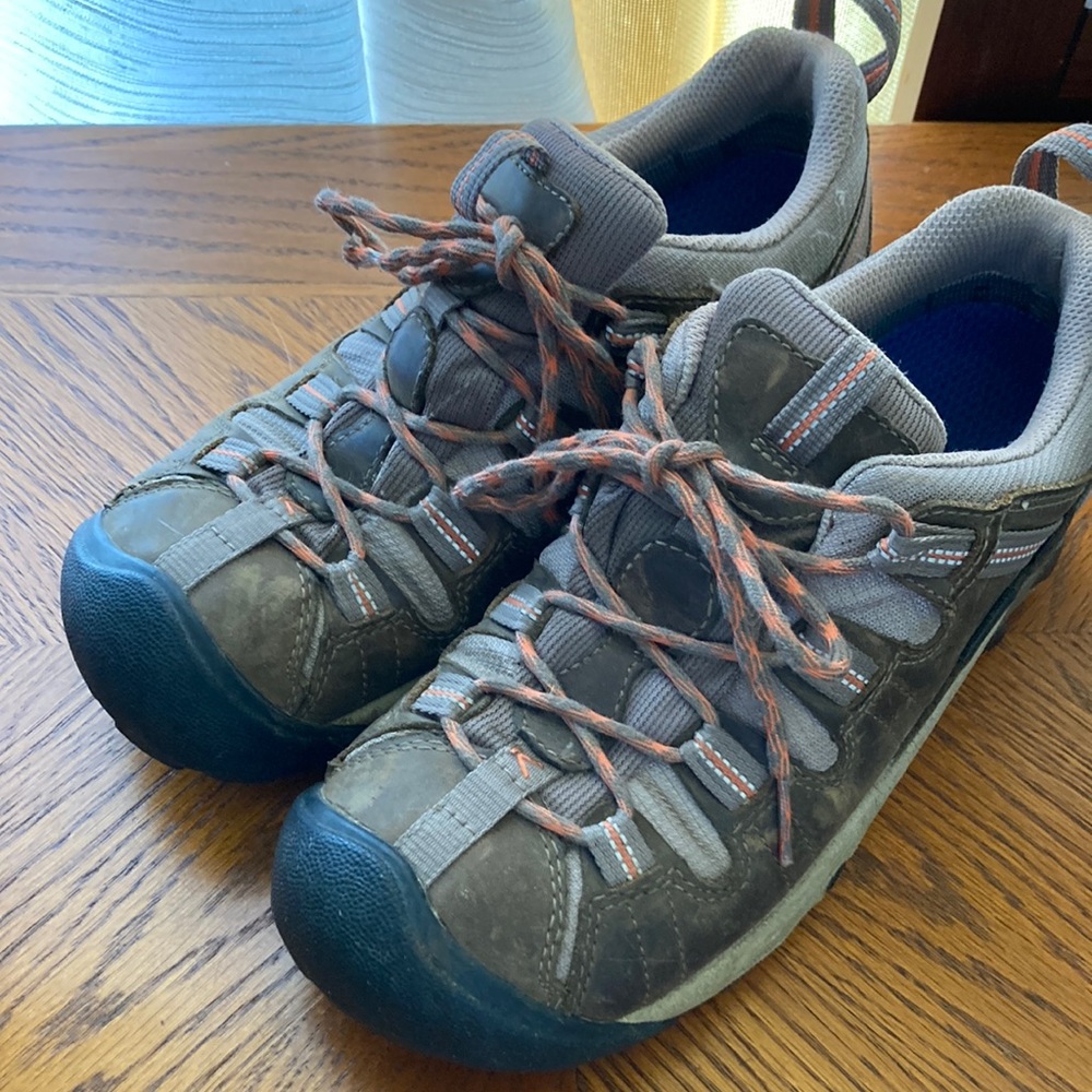 Keen woman’s hiking shoes